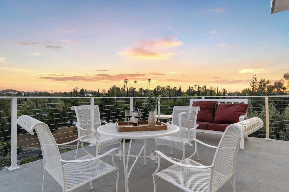 Luxe LA Escape w/ Pool, Views & Game Room Alta Vista Estate by Avantstay