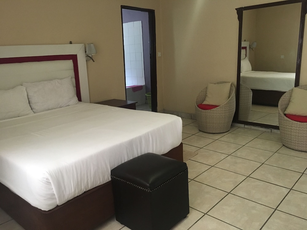 Luxury Wild Inn