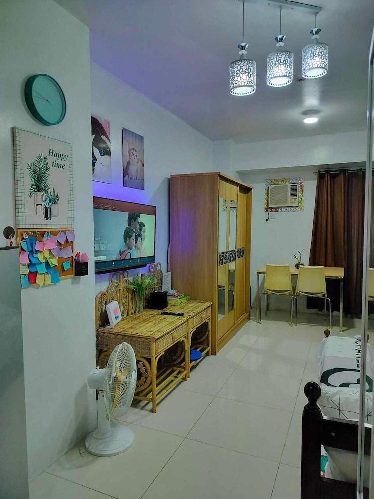 Luxurious Condo in Quezon City With Private Pool and City Views