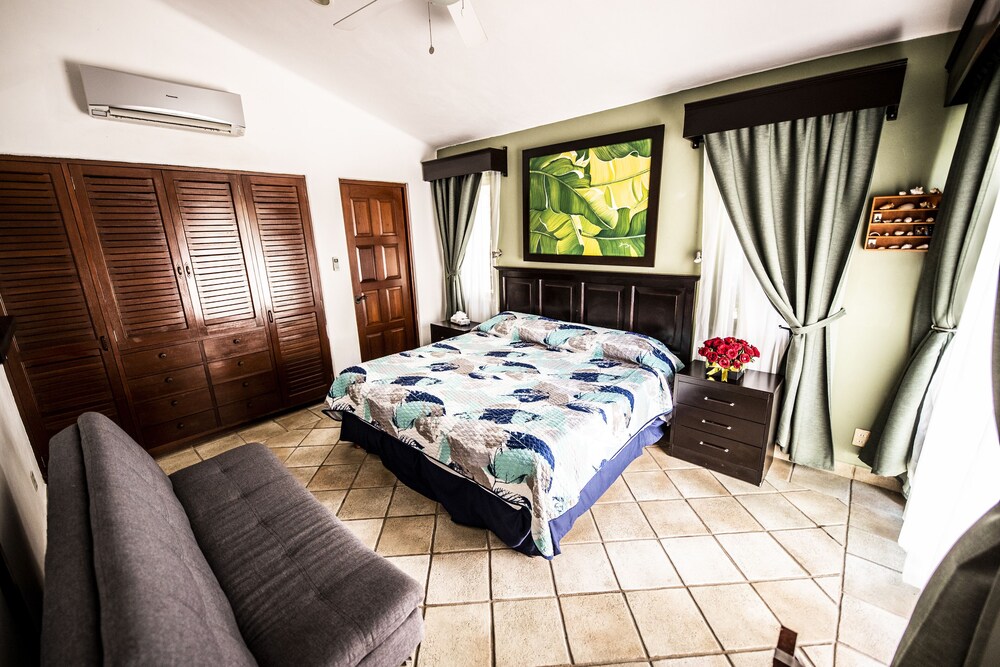 Villa Beach Adventure Relax Holiday Private Pool BBQ Maid Service Golf