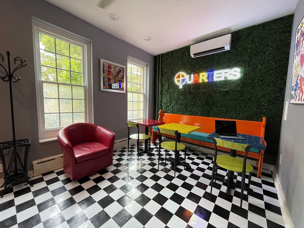 lounge