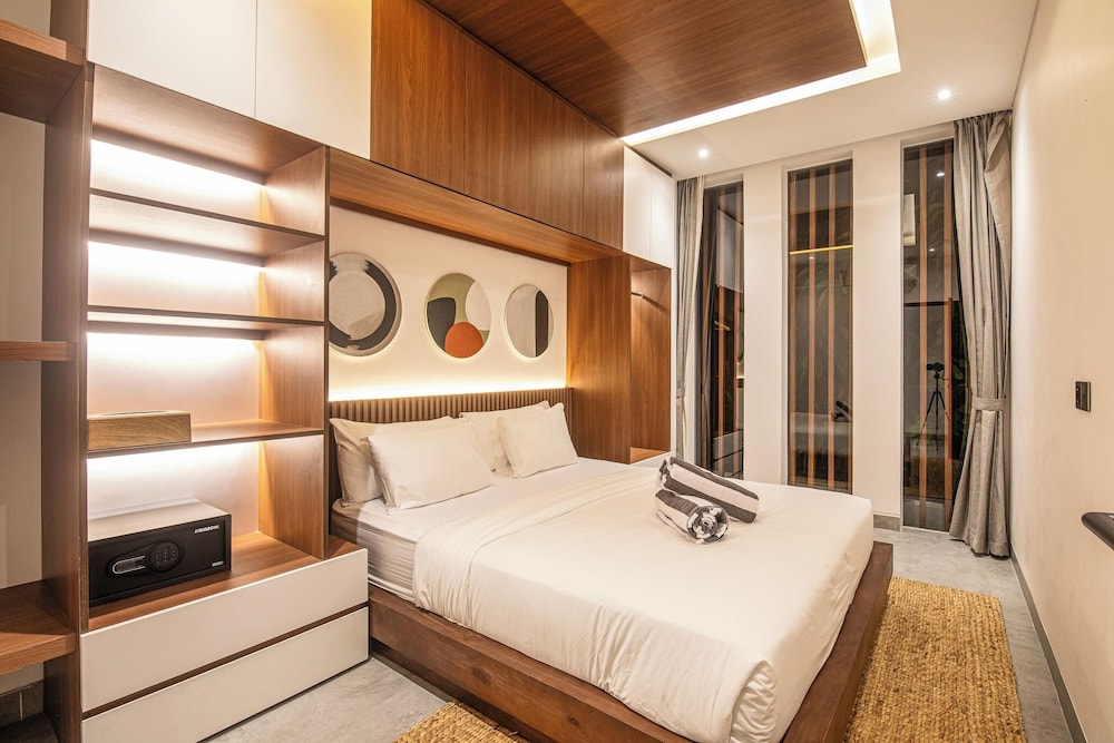Exquisite 5BR Canggu Villa Steps From the Beach