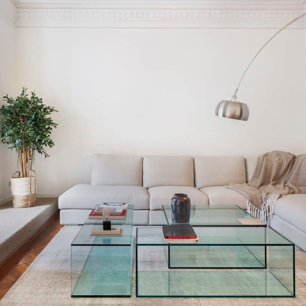 Artist Modernist 3-br Gem Next to Paseo de Gracia