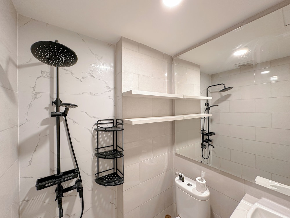 Great Choice And Fabulous 2Br At Benson Supermall Mansion Apartment