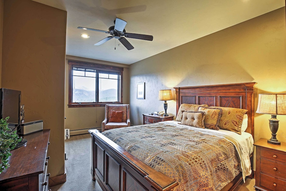 Ski-in/ski-out Breckenridge Resort Condo at Peak 7 view 2