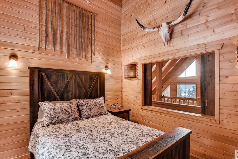 Ridgecrest Hideaway
