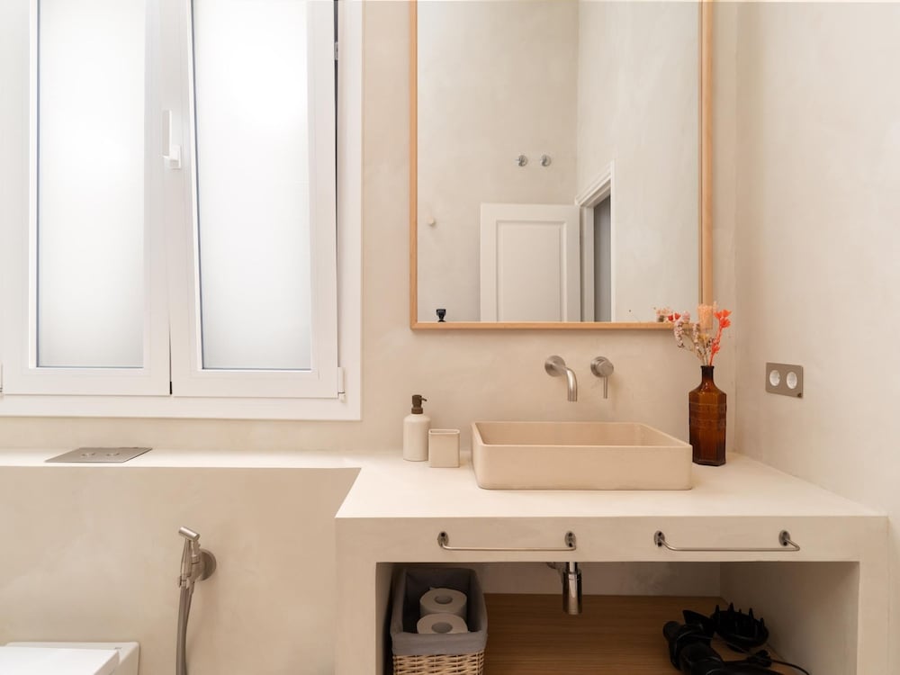 Apartamento de Tres Habitaciones con Terraza 11B