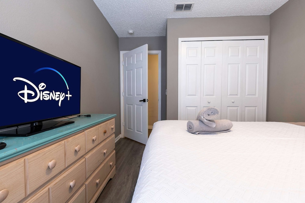 Cozy Family 3BR Townhouse Perfect Stay for 6 Guests