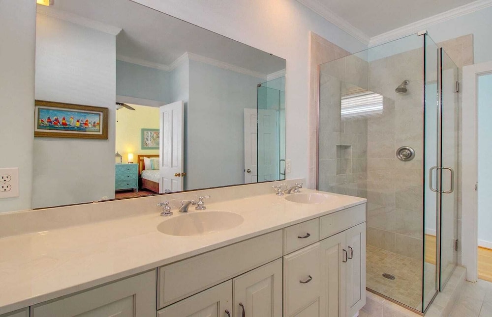 Grand Pavillion 11 by Avantstay Beach Access, Wild Dunes Community