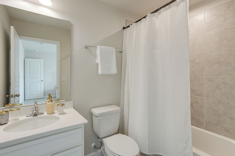 18 Mi to Disney: Clermont Home w/ Yard