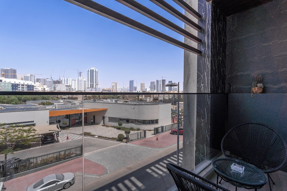 New Listing | Stylish Studio | Modern Comforts