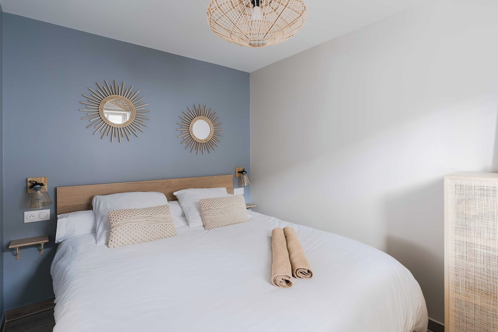 Luxurious Apartment With Parking Place Morny