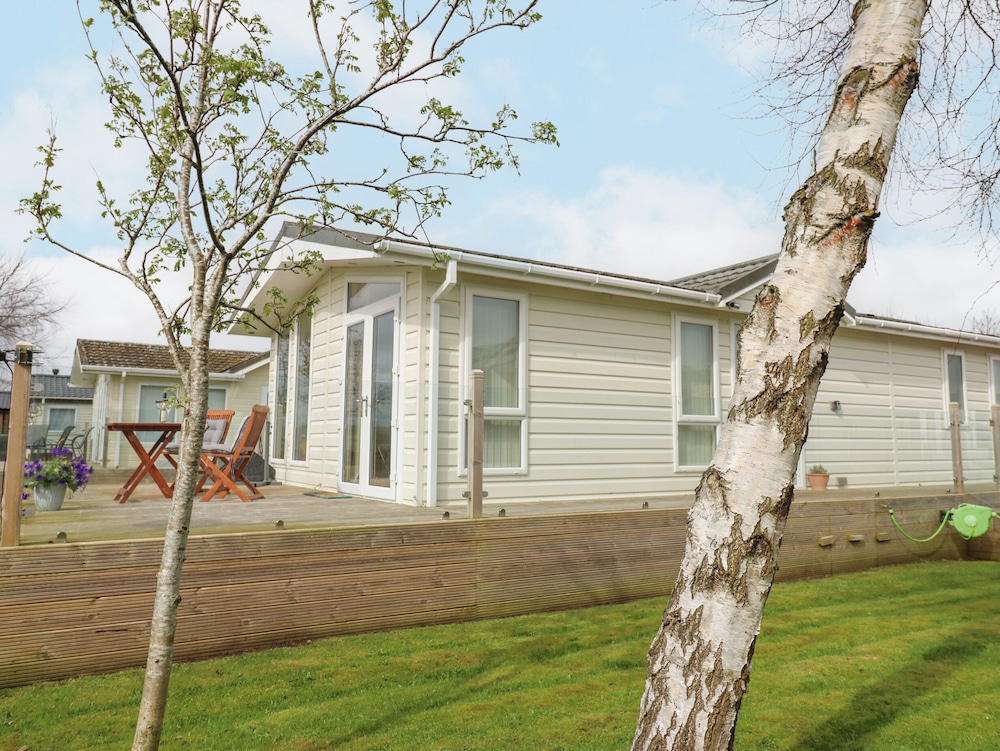 Plot 32
