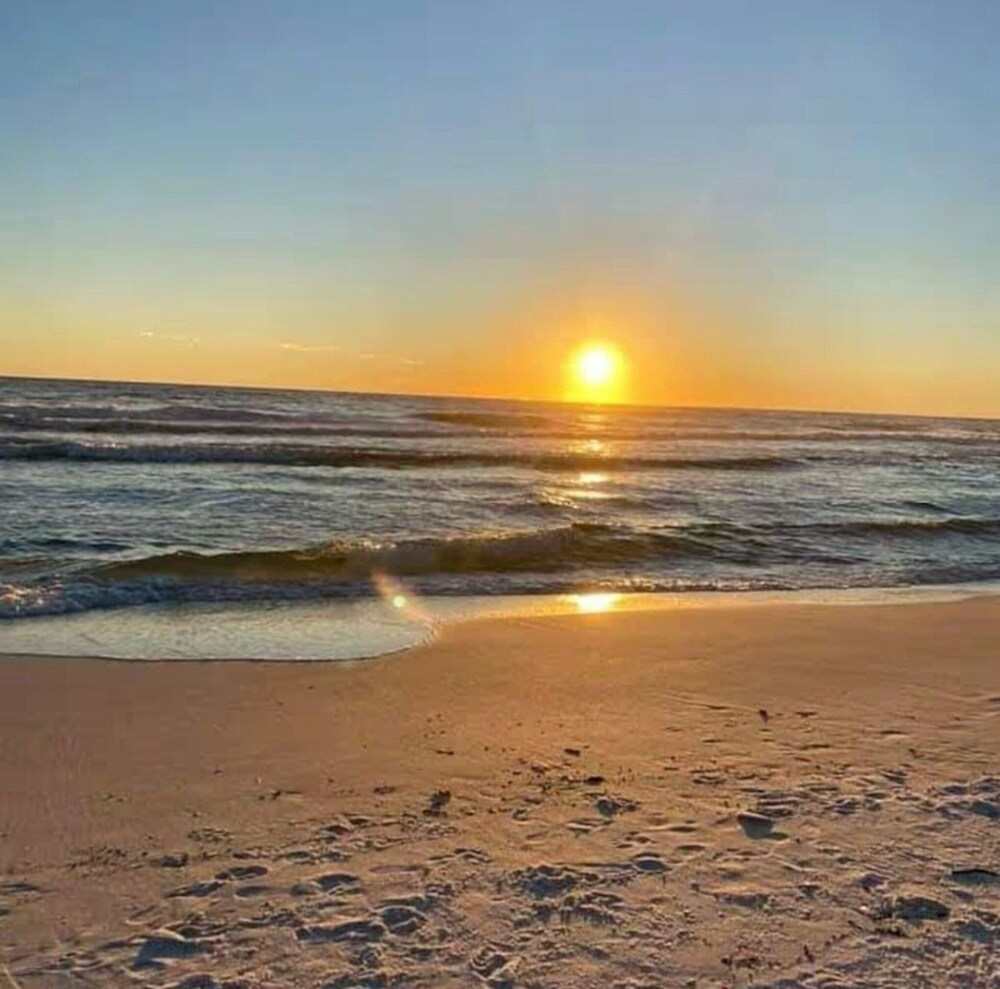 Pet Friendly Beach Retreat on 30a - Sleeps 14