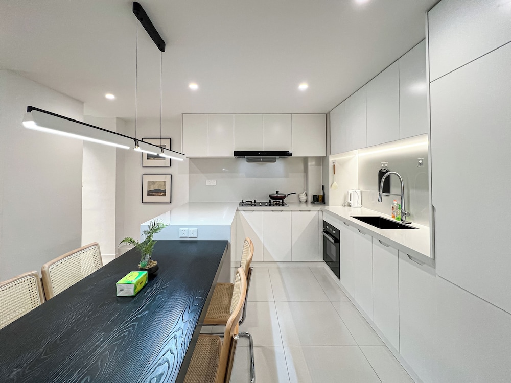 Book and Bed - Xujiahui
