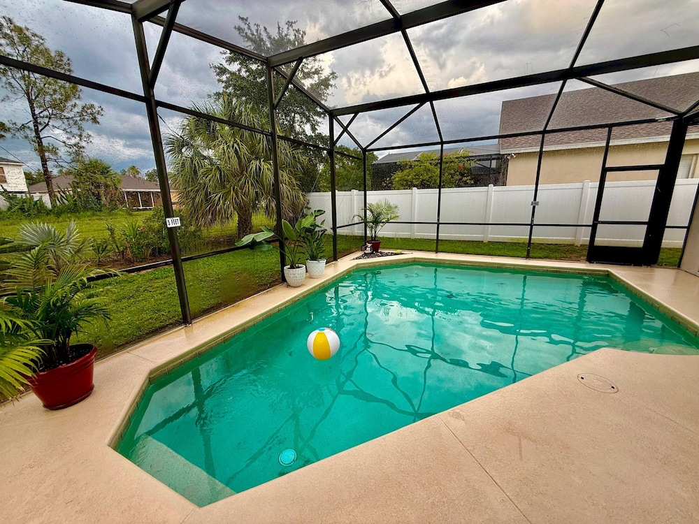 The Grand Village 4BR Pool Home Near Disney Parks