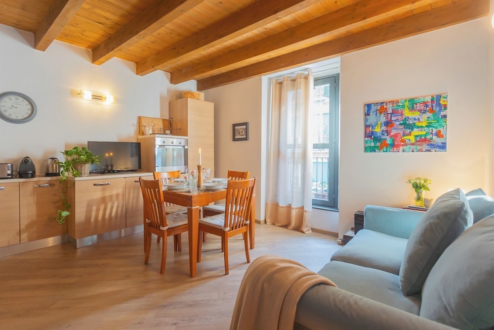 Luini 7 by Rentallcomo by Rent all Como