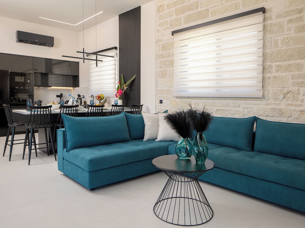 PanStel Luxury Villas - pools & jacuzzi