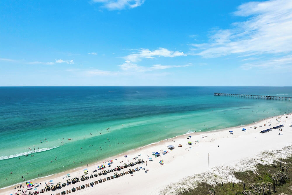 20th Floor Condo! Sleeps 8! Gulf Front Master Suite w/ Beautiful Gulf Views!