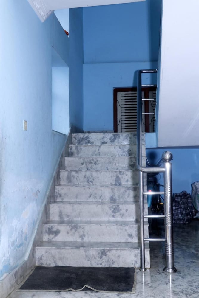 Sara's Backpackers Hotel