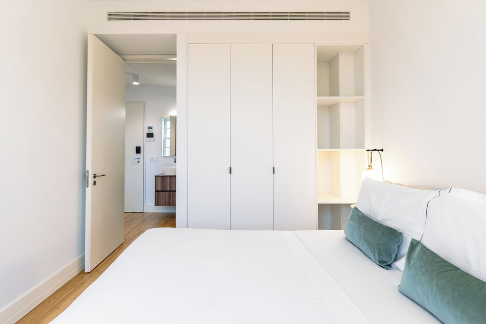 Feel Porto Clérigos Charm Flats