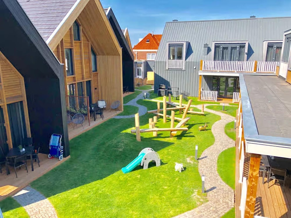 Cozy Lodge in the Center of Zoutelande