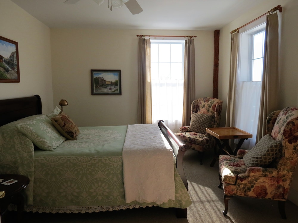 The Rosemont Inn