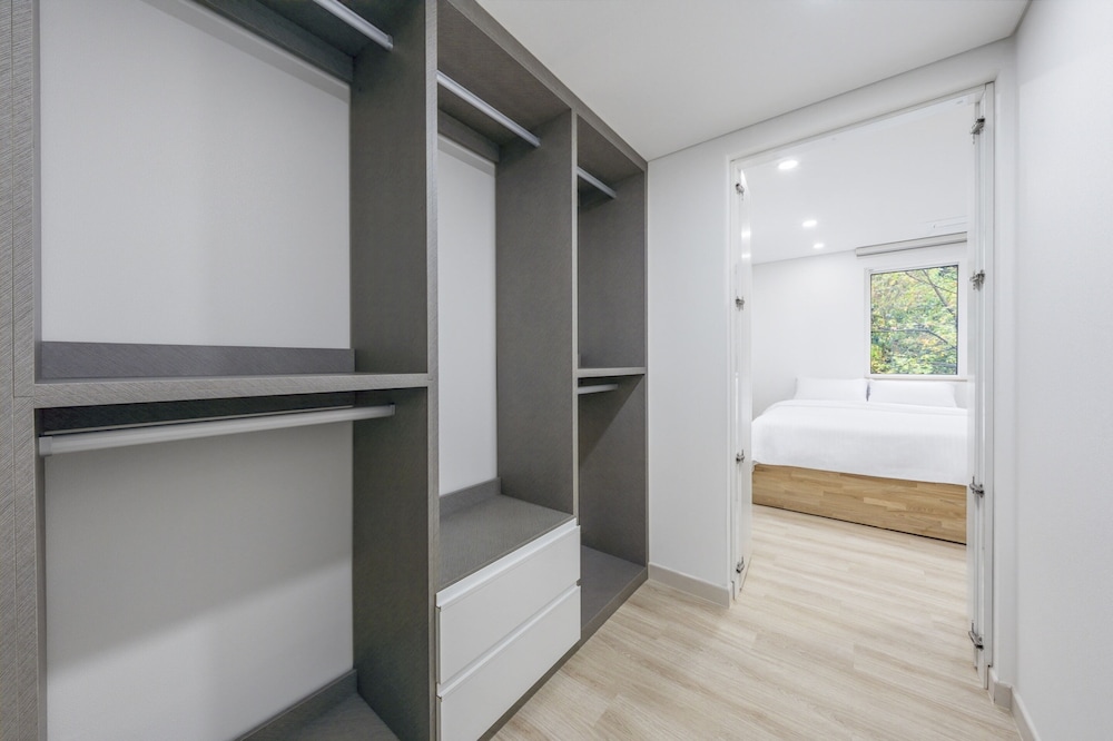 Gangneung Pinehill Park Pension&caravan