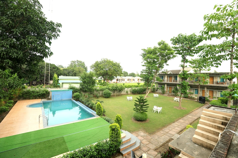 Aranya Resort & Suites By Shivaneel