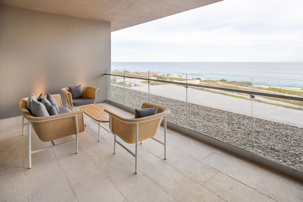 The Club at Solaz, Luxury Villas