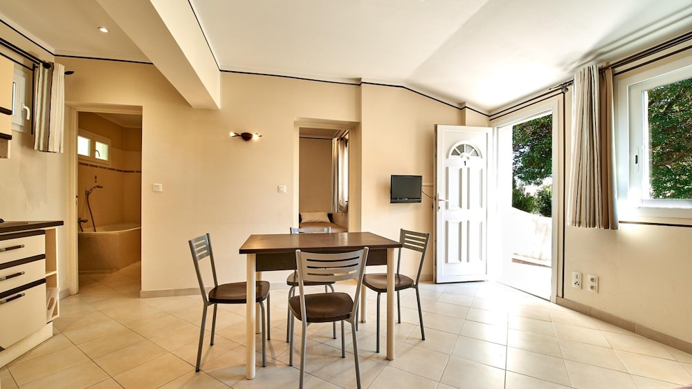 Cottage in Corsica With Garden Terrace