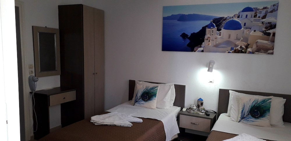 Honeymoon Beach Studios view 3
