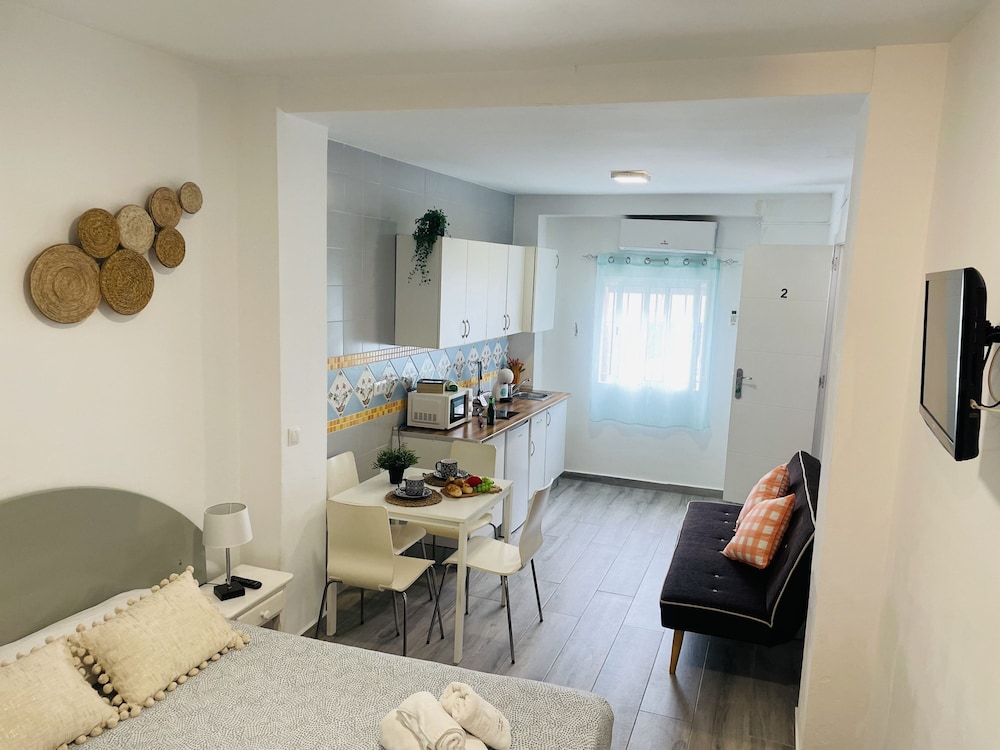 Estudio Carabeo Jimena by At Home Costa del Sol