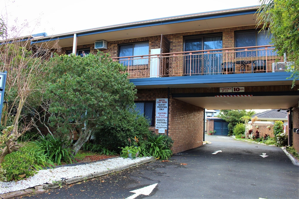 Bridge View Motel