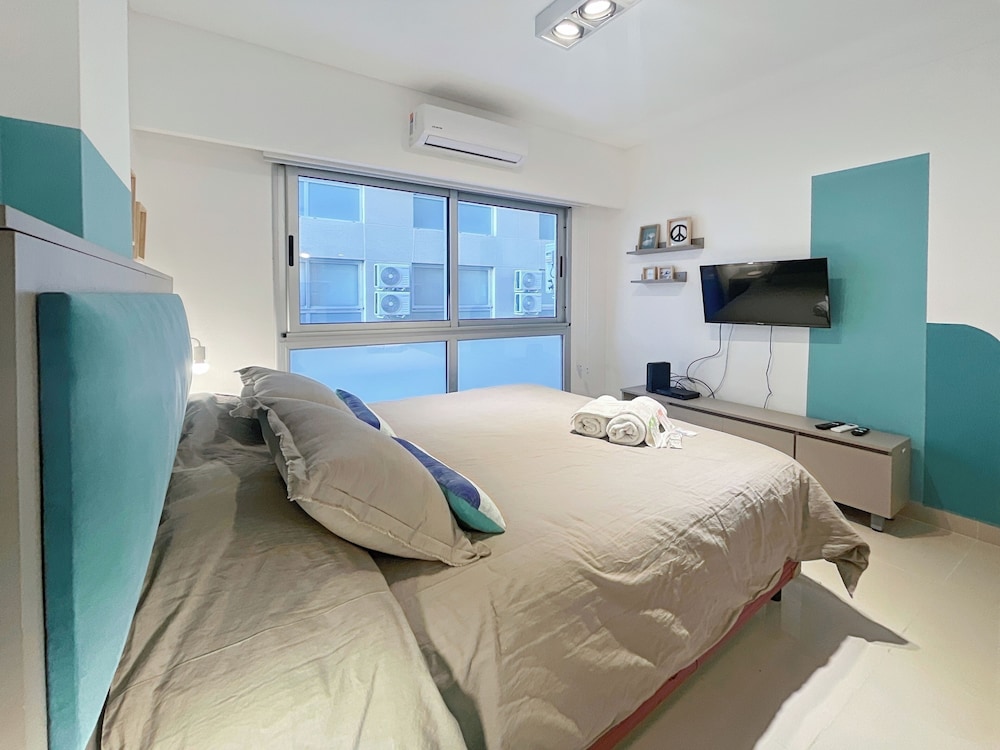 Ayres Suites Moreno