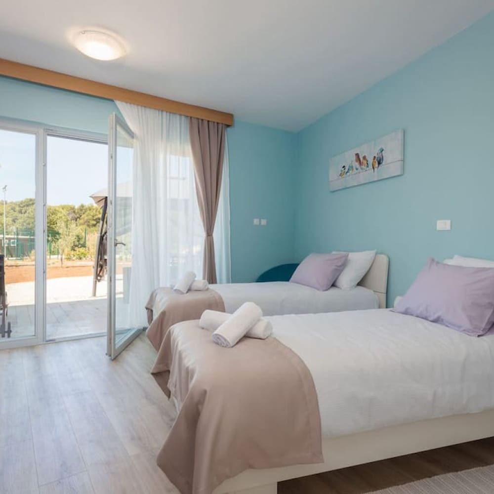 Villa Lavanda - Seaside Luxury Villa for 8 Guests