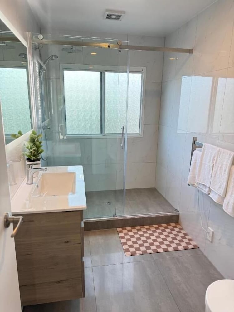 3BR Villa Near CBD & One Tree Hill