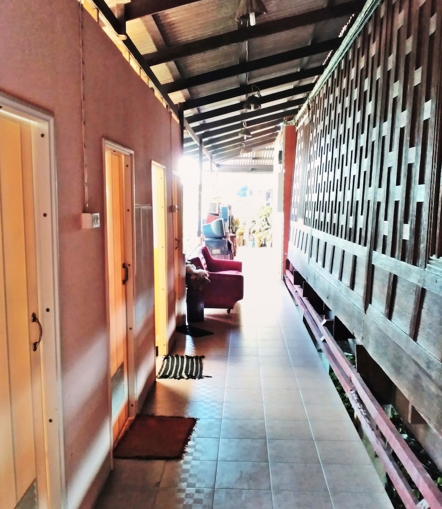 Baanbon Homestay
