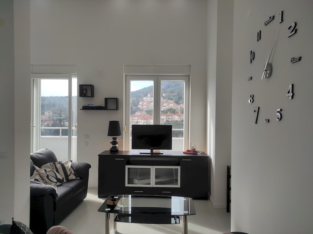 Blue Bay Apartment