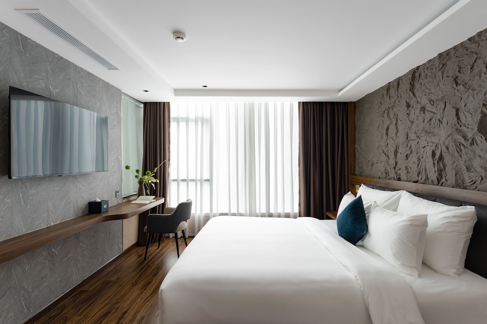 Kin Hotel Thai Van Lung 10