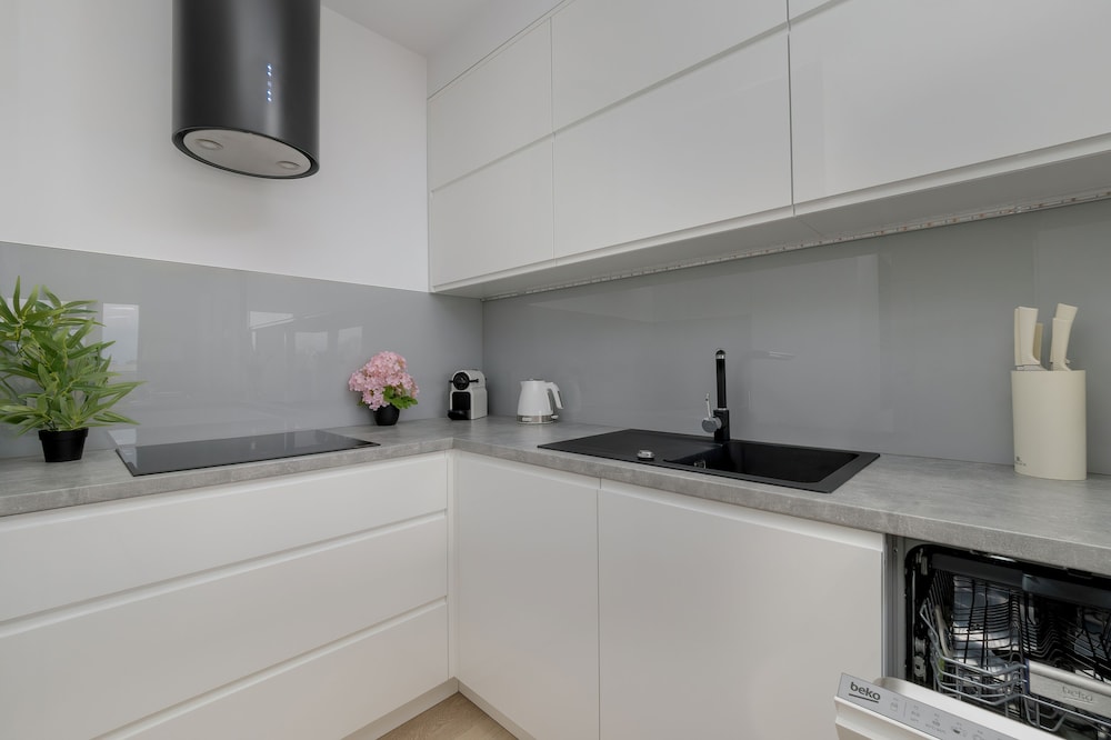 Żwirki Apartment Łódź by Renters