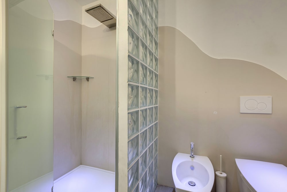 Exceptional and Comfortable for 7 People in the Center of Florence