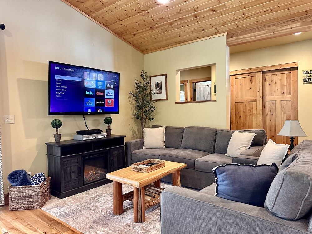 River Song Cabin 3 Bedroom Home
