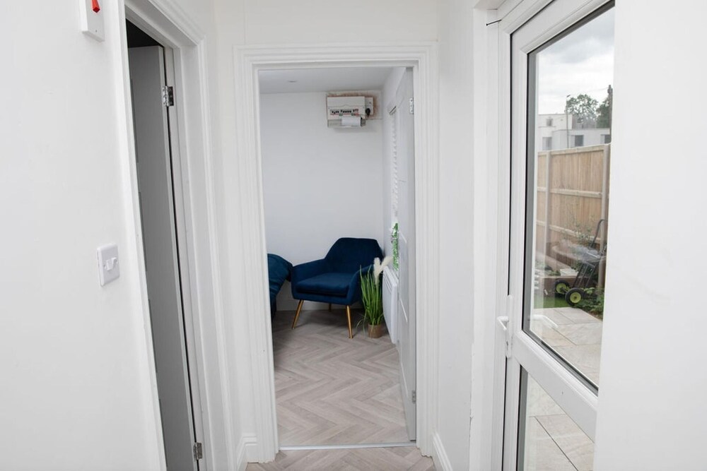 Apartmentsleeps2-patio-parking-petsok-orpington