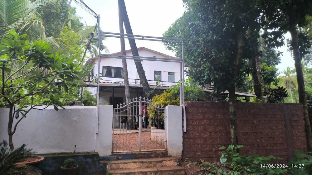Jangala Resort
