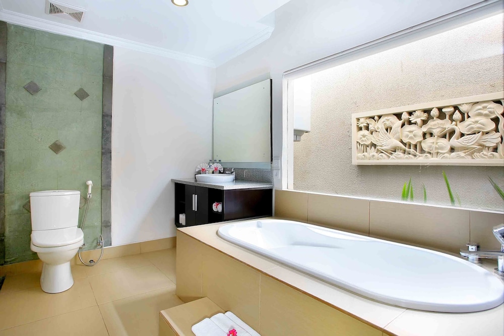Luxury Family Three Bedroom Villa