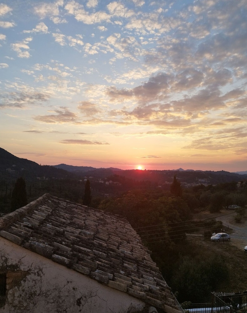 Casa Efterpi-achilleion Village