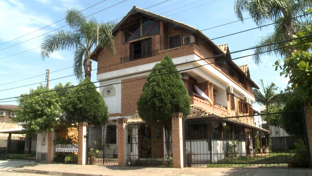 Dell Osky Pousada