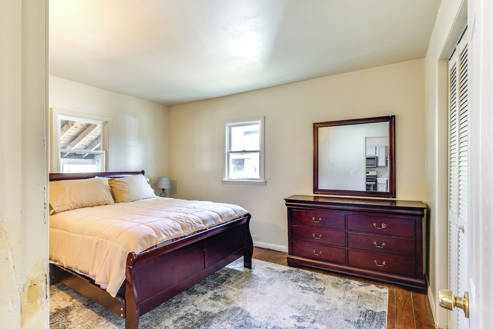 1 Mi to Dtwn Saratoga Springs: Cozy Duplex Apt!