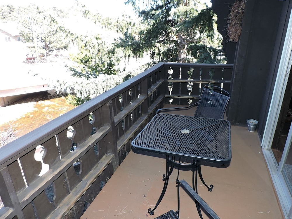 Elkhorn One Bedroom Condo with River View from Deck and Walking Distance to Estes Park - 3262 by RedAwning - Property Image 9